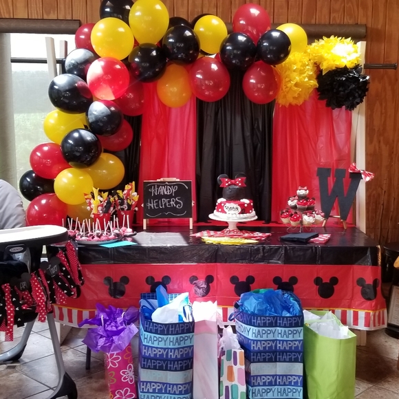 Mickey Mouse Birthday Party Decor - Picture 1 of 8